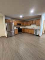 featured image of 323 Williamsburg Pl Apt B #Apt B