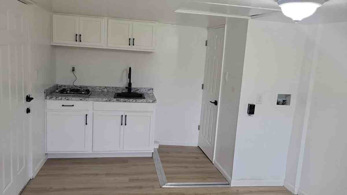 92 Fillmore Ave - Photo 2 of 9