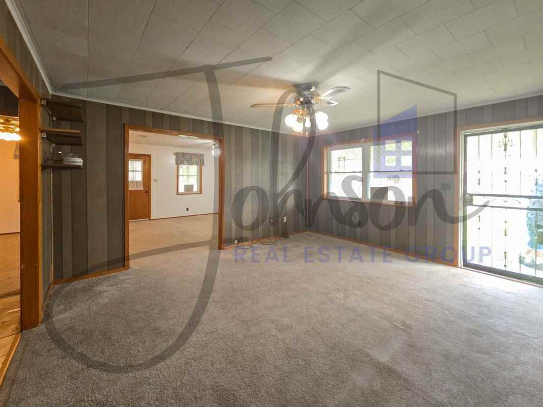 510 Hanna St - Photo 3 of 12