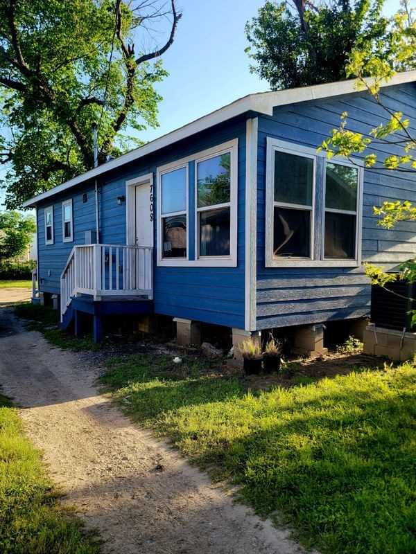 7608 E Magnolia St ##B - Photo 2 of 19