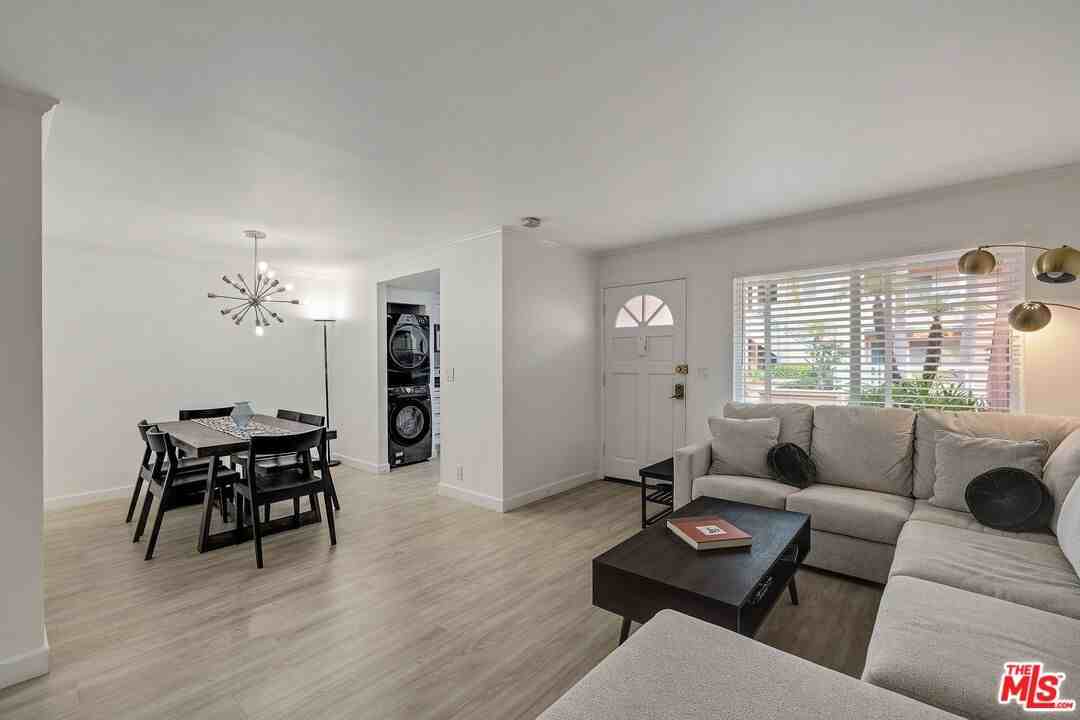 24510 Park St - Photo 2 of 15