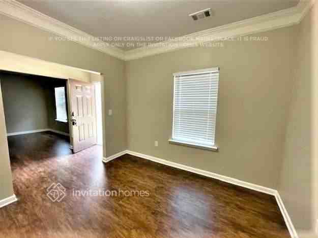 2170 Stonebrook Dr - Photo 3 of 14