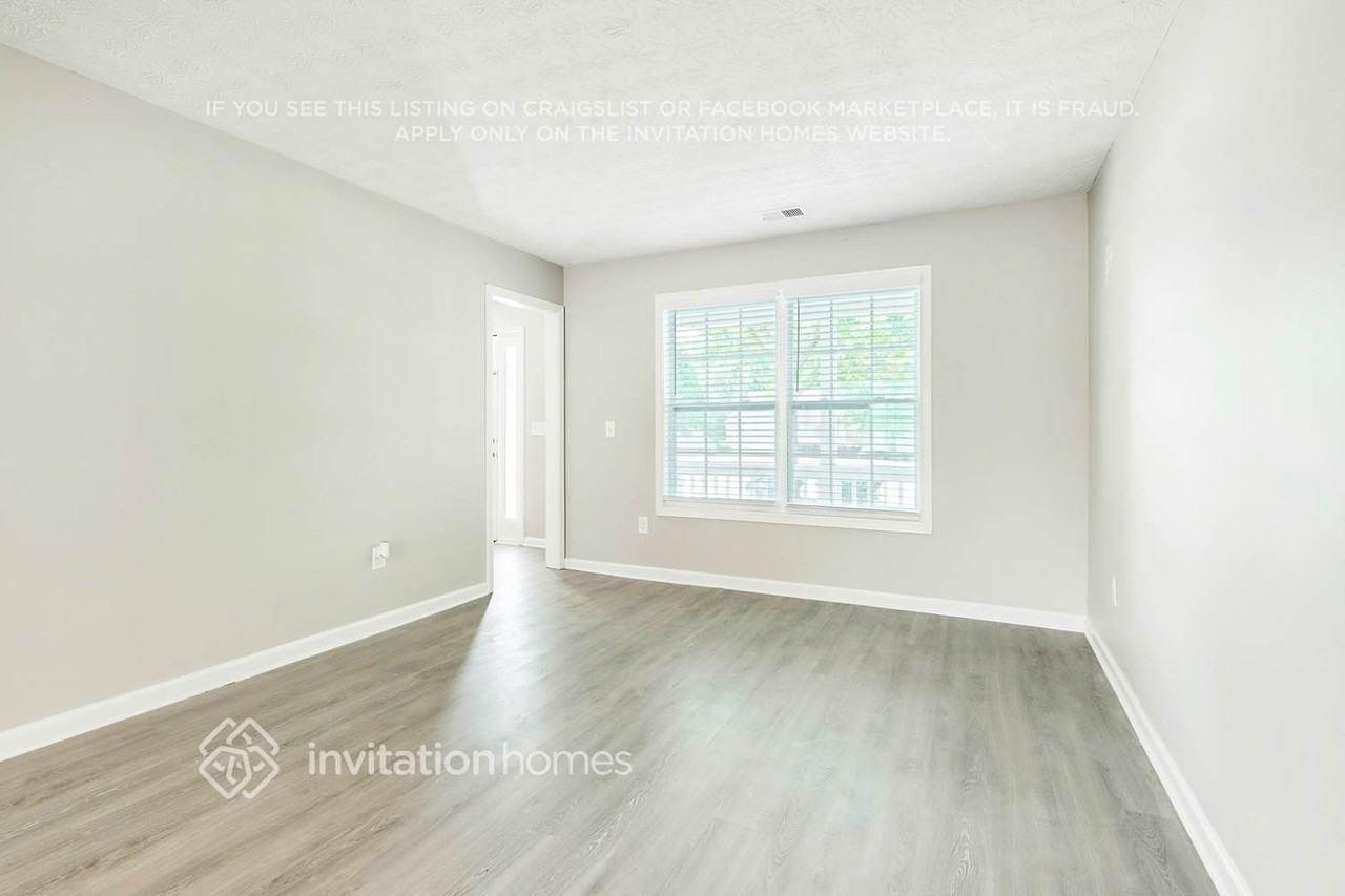 311 Rockingham Dr - Photo 3 of 27