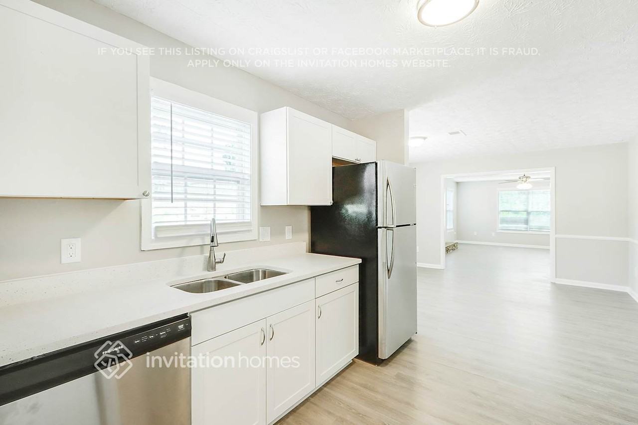 311 Rockingham Dr - Photo 7 of 27