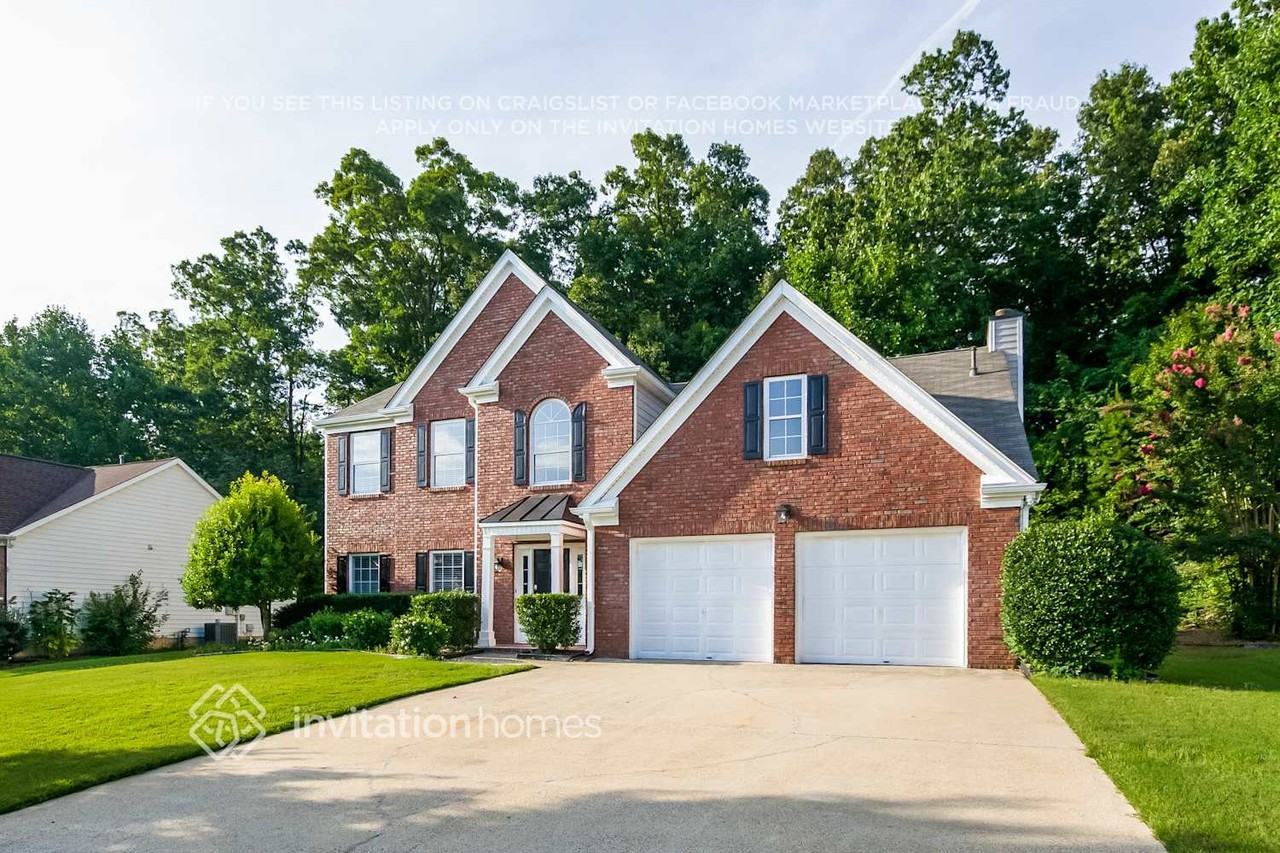 2715 Denian Ct Nw - Photo 2 of 20