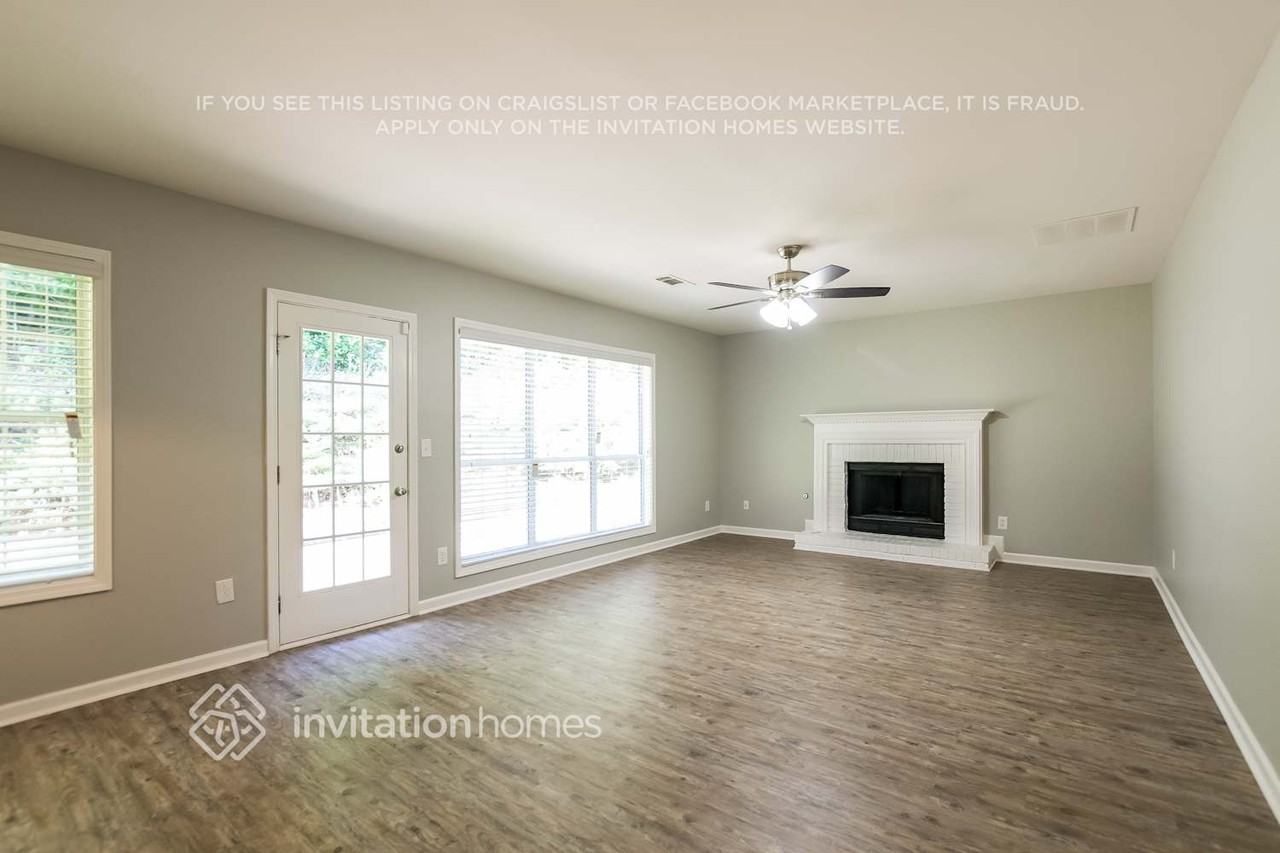 2715 Denian Ct Nw - Photo 4 of 20