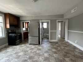 featured image of 861 Farmington Ave #2ndFL