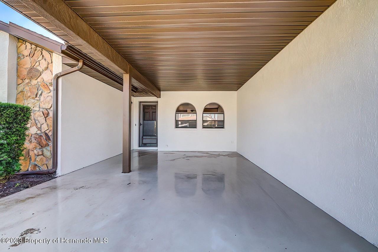 9187 Lingrove Rd - Photo 2 of 27