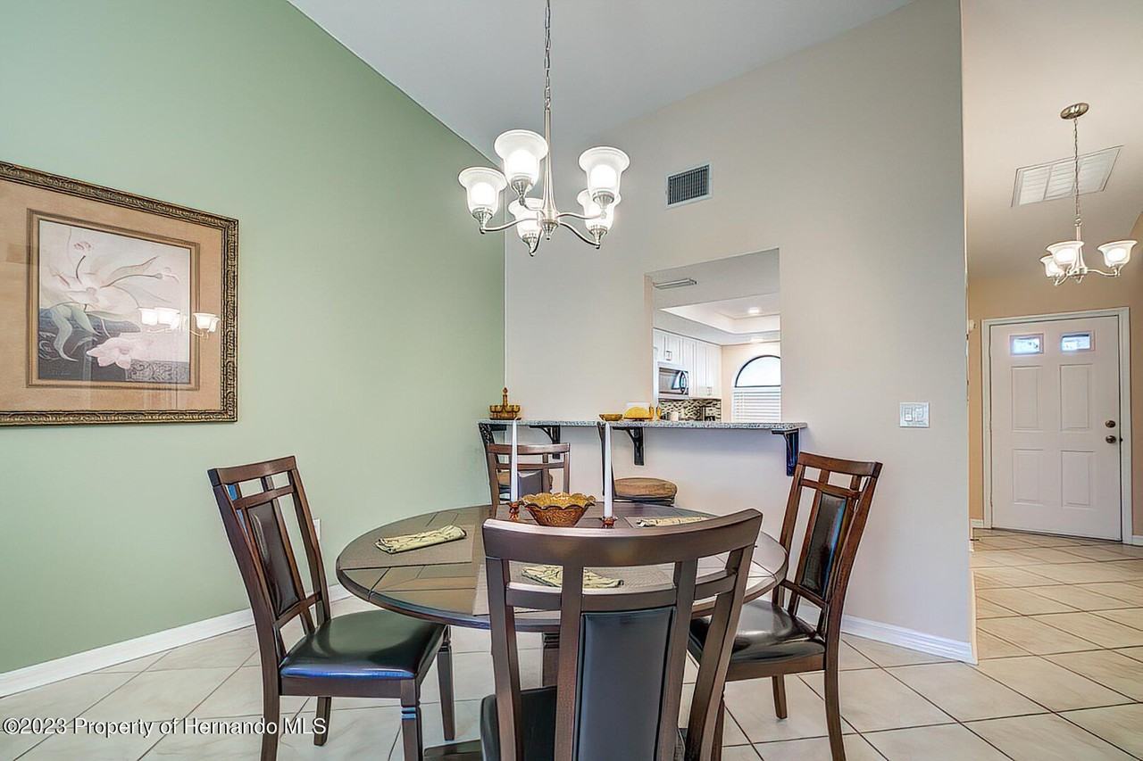 9187 Lingrove Rd - Photo 7 of 27