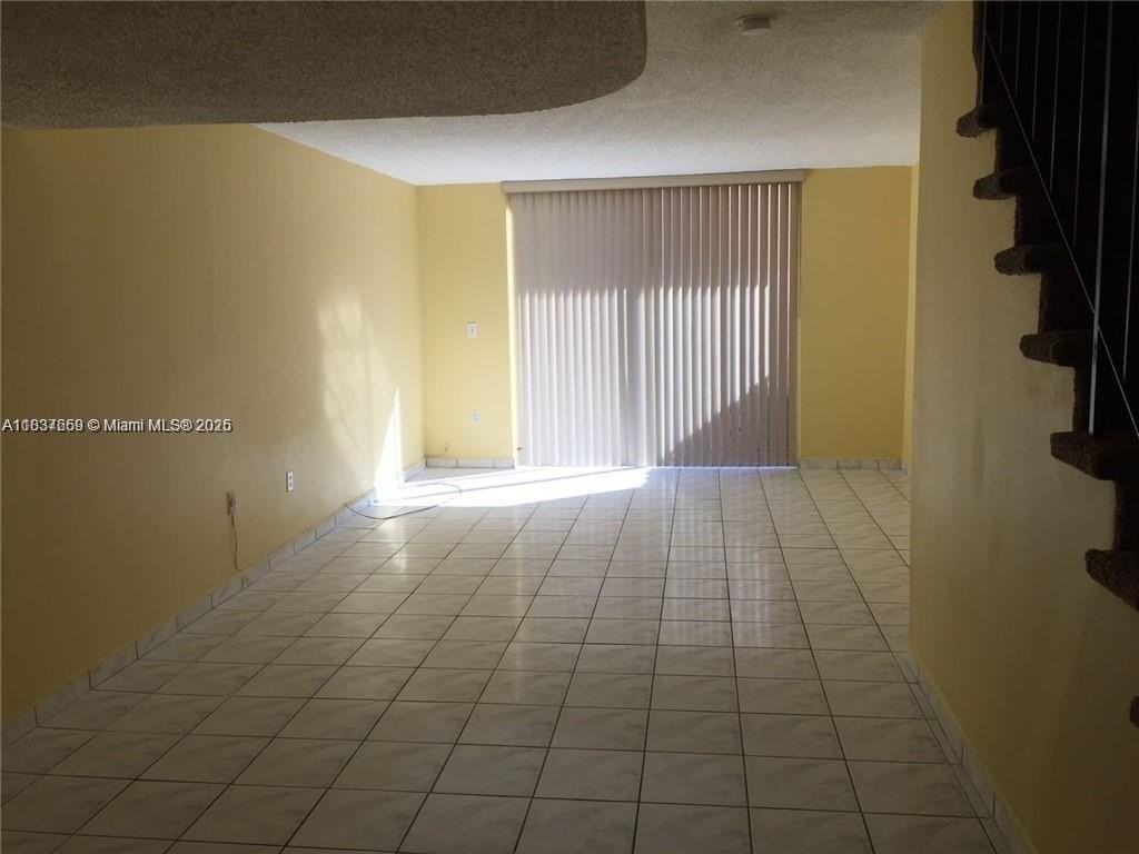 1054 West 44th Terrace #50 - Photo 5 of 18