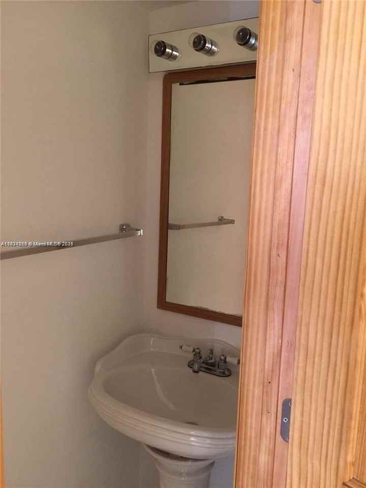 1054 West 44th Terrace #50 - Photo 7 of 18