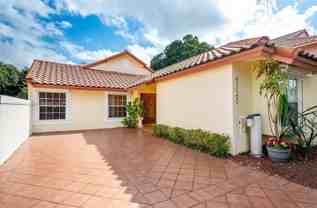4725 Nw 103rd Ct - Photo 1 of 1