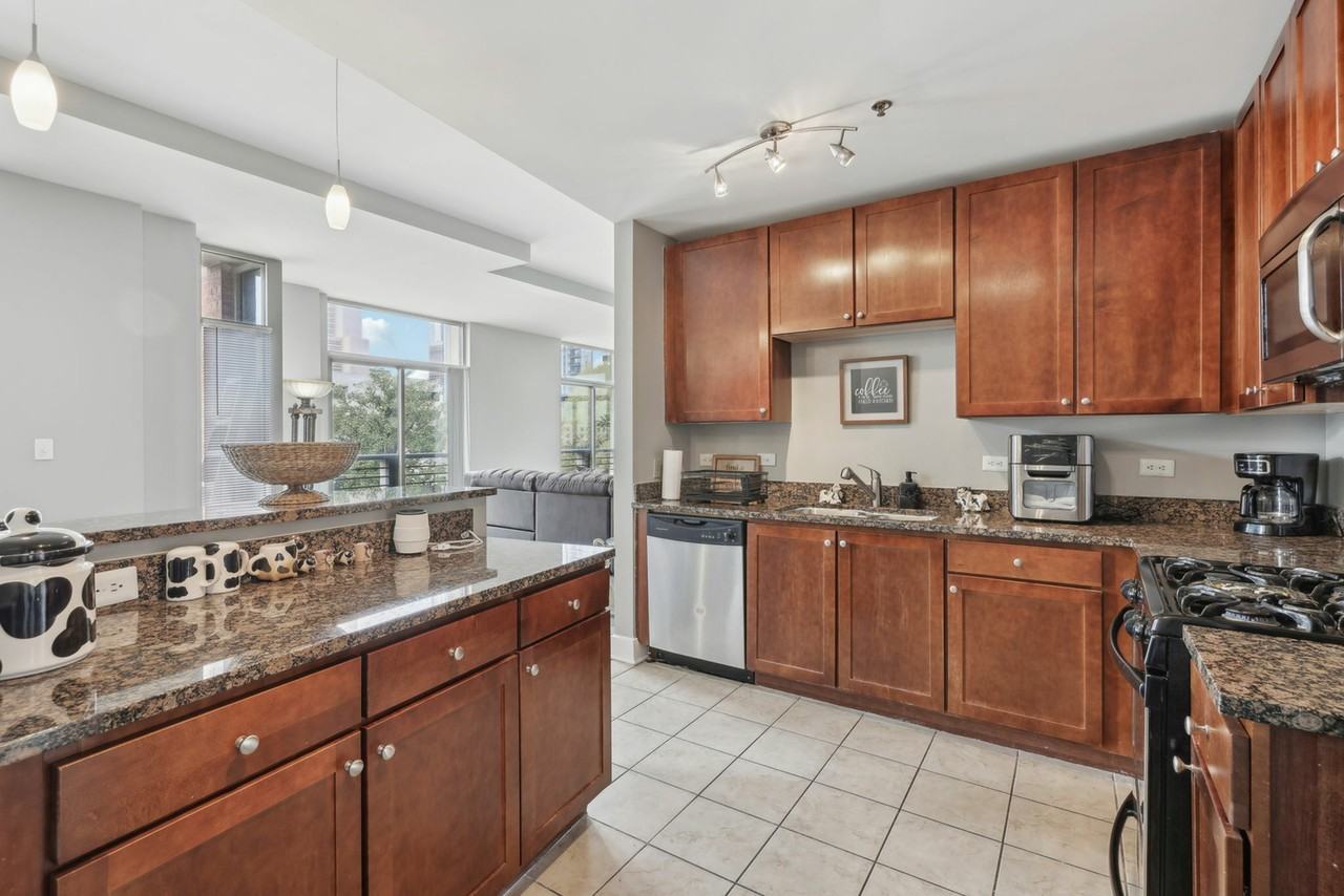 Piedmont Pad Apartments - Photo 5 of 31