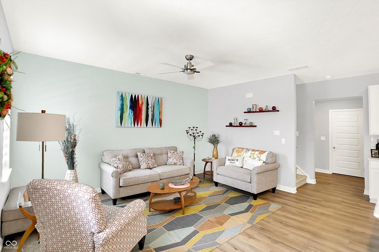 1763 Trinity Ln - Photo 5 of 34