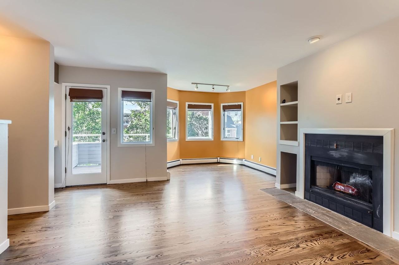 1529 Spruce St - Photo 4 of 27
