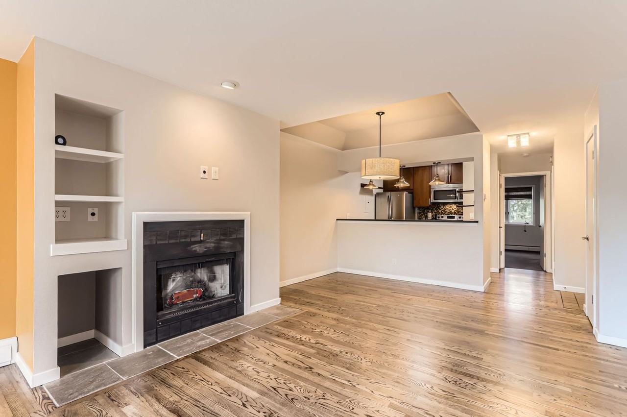 1529 Spruce St - Photo 6 of 27