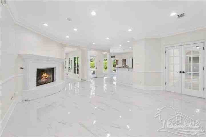 4700 Bohemia Dr - Photo 6 of 50