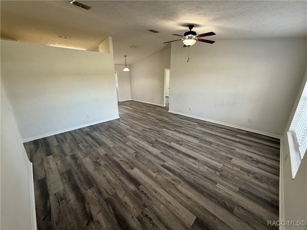 3844 S Swan Ter - Photo 4 of 18