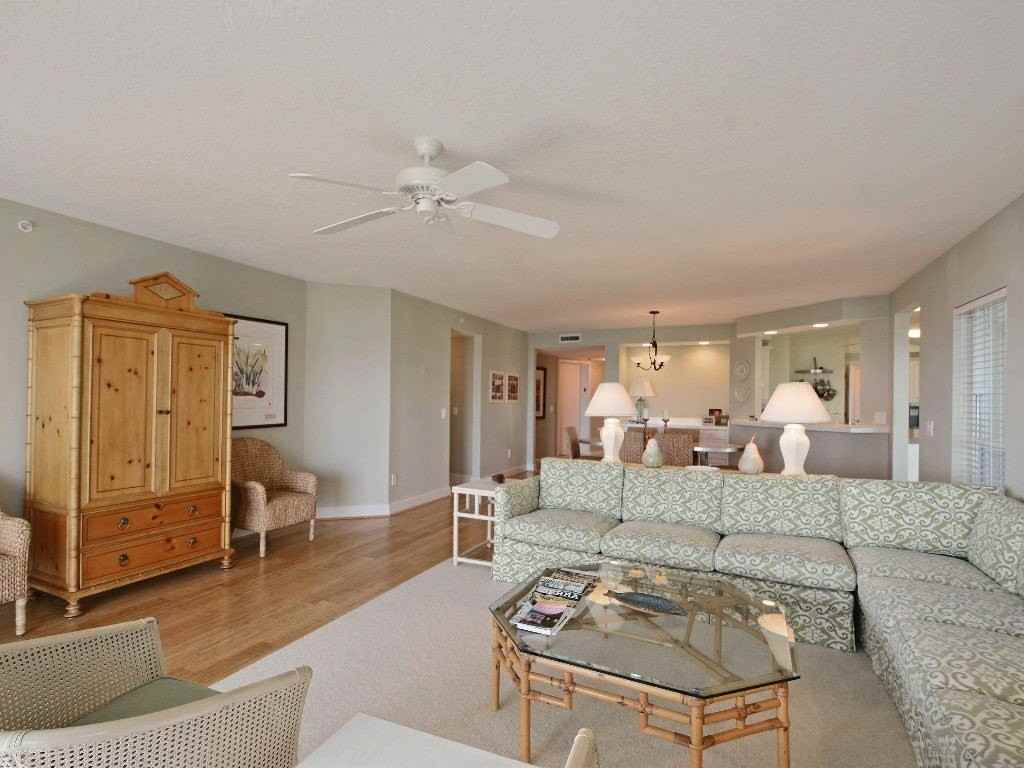 8820 S Sea Oaks Way Apt 201 #201 - Photo 4 of 36