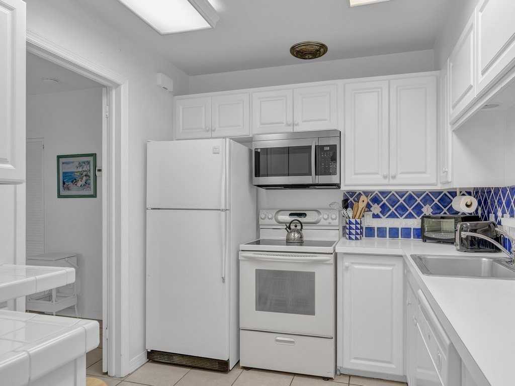 798 Bougainvillea Ln - Photo 7 of 25