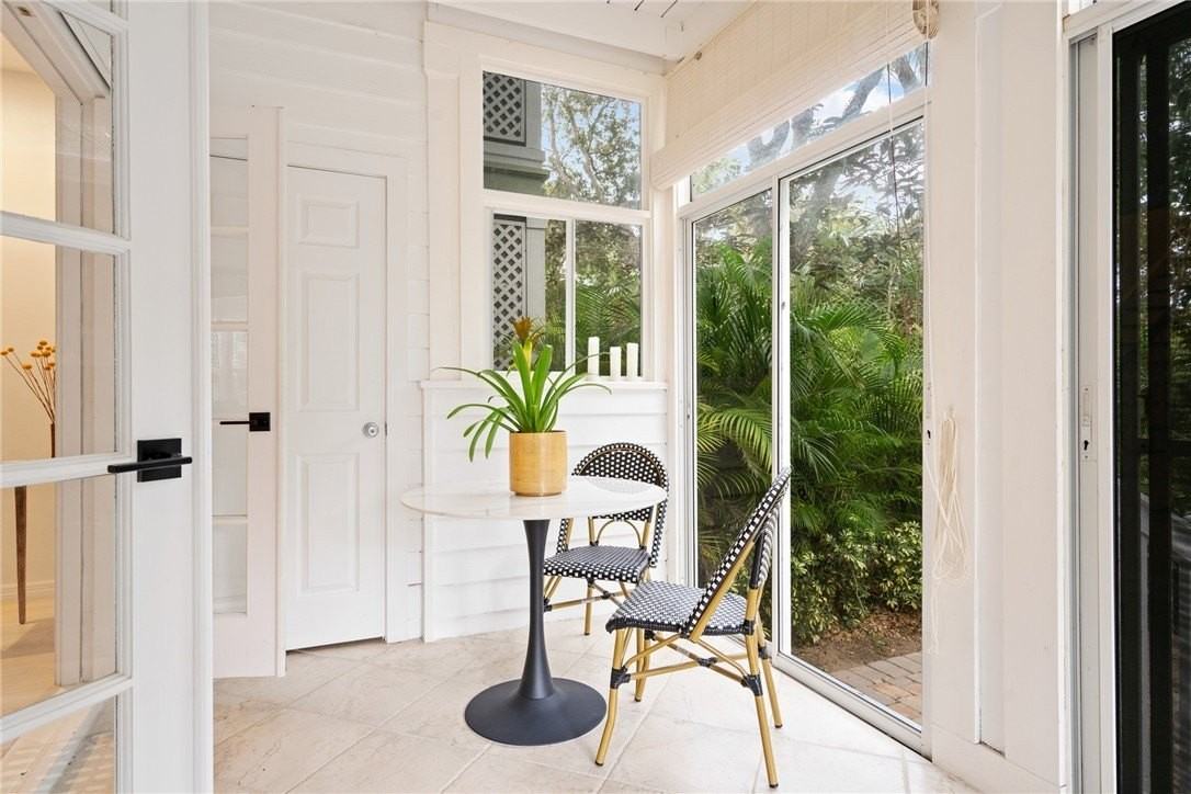 1260 Palmetto Court #105 - Photo 4 of 36