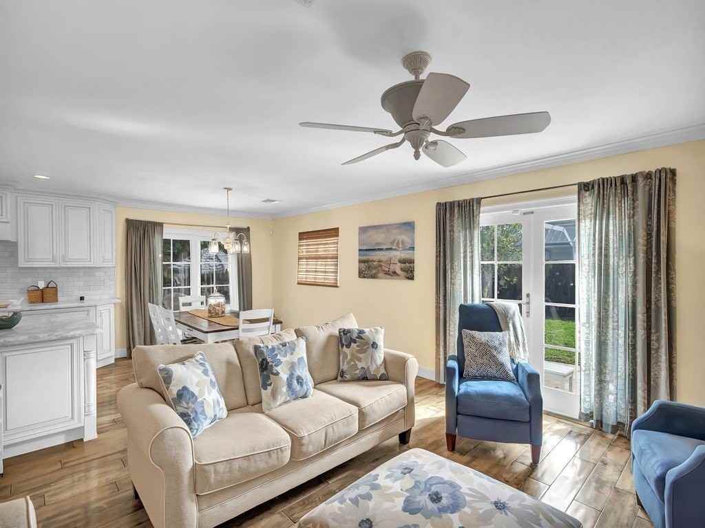 726 Flamevine Lane - Photo 4 of 35