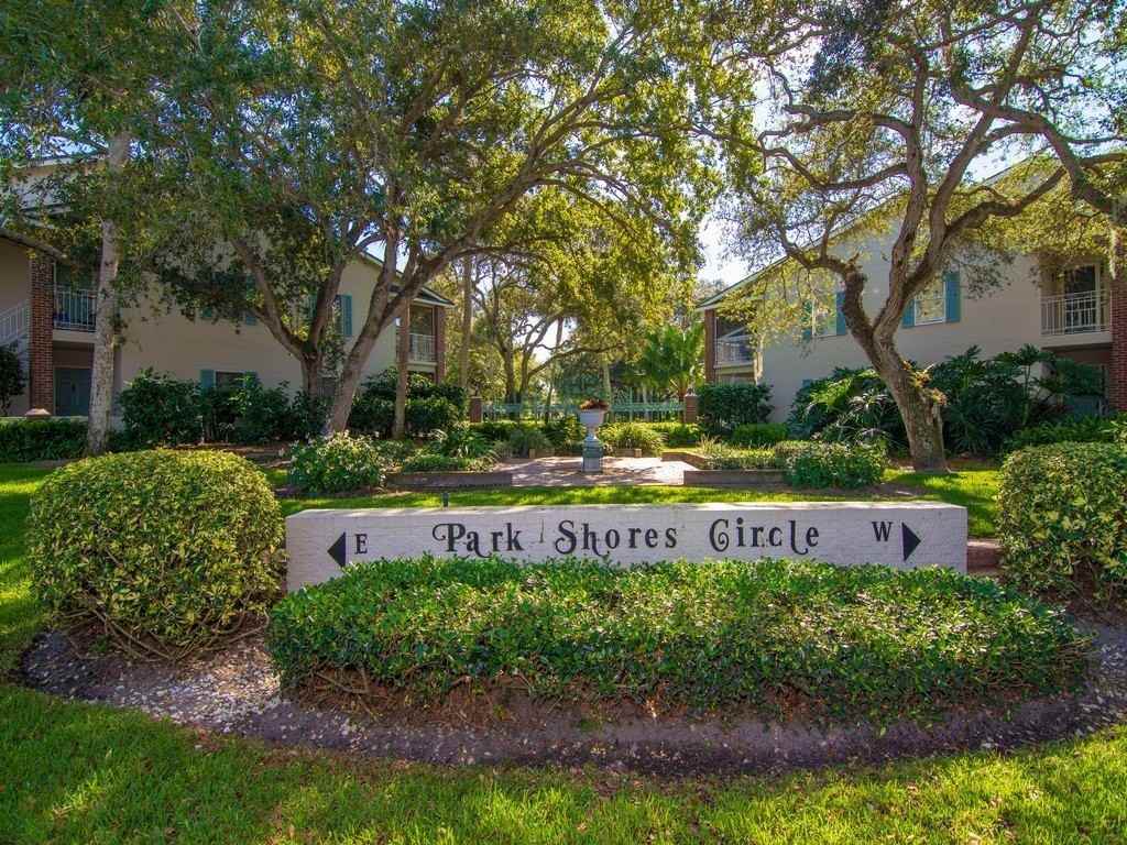 133 E Park Shores Cir Apt 4e #4E - Photo 2 of 32