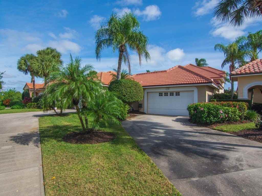 1735 Victoria Cir - Photo 5 of 28