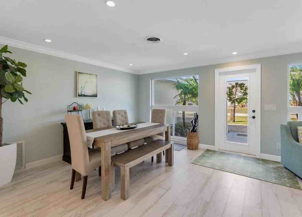 610 Honeysuckle Ln - Photo 6 of 36