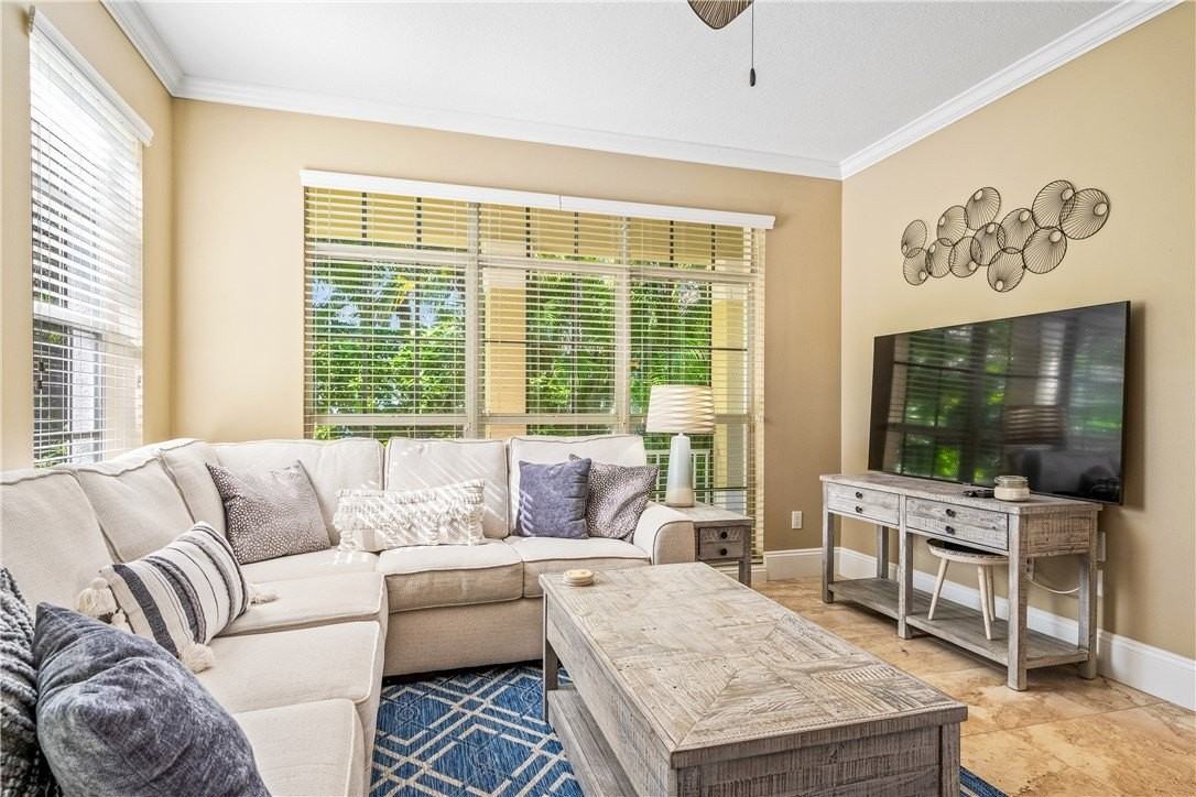 8705 Palm Tree Ln - Photo 2 of 31