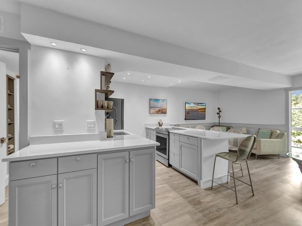 275 Date Palm Rd #304 - Photo 6 of 36