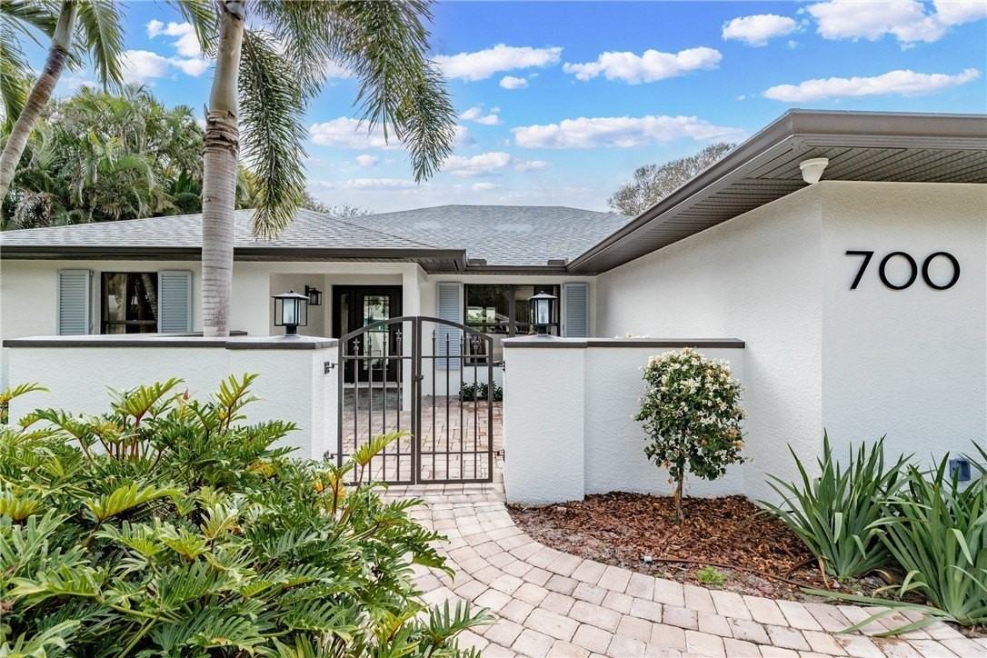 700 Holly Rd - Photo 2 of 36