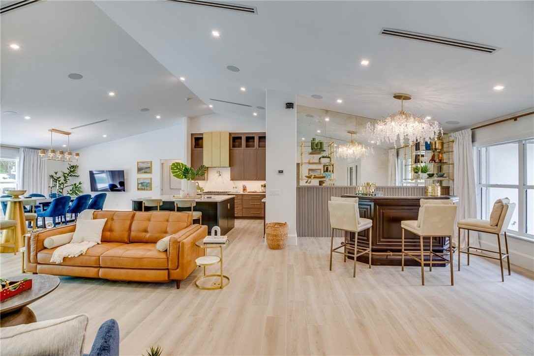 700 Holly Rd - Photo 4 of 36