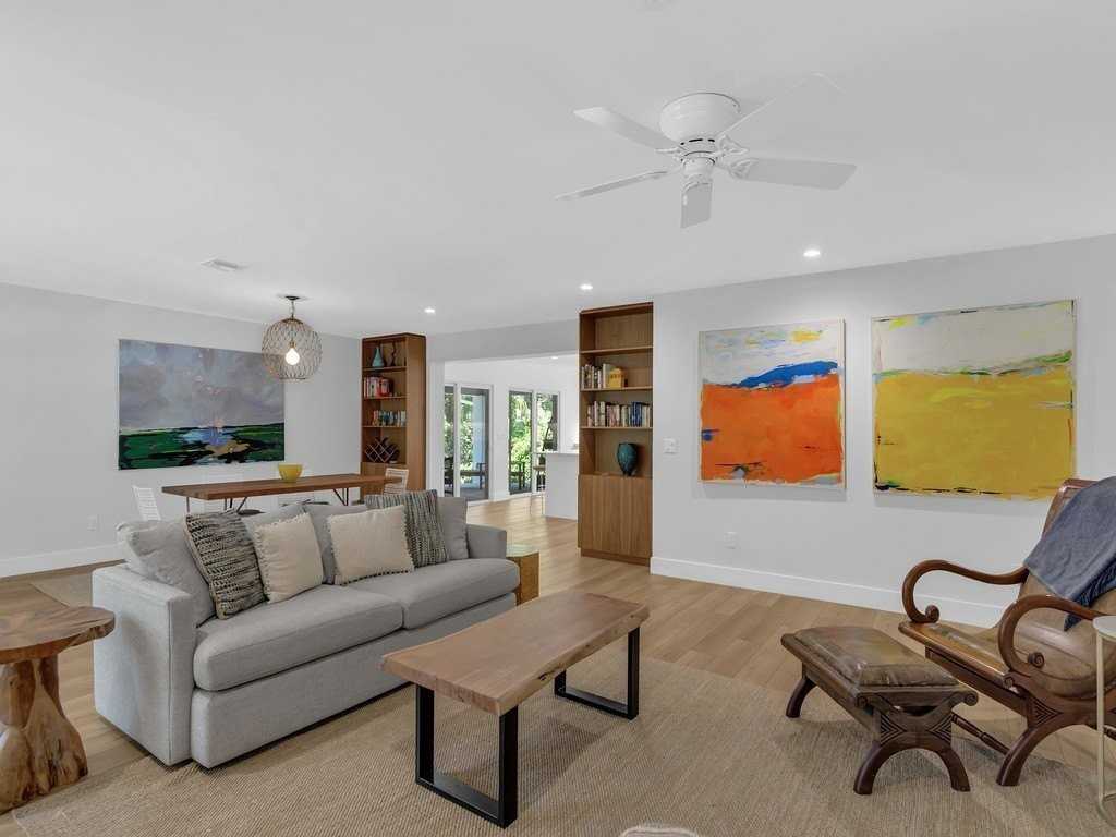 3902 Sabal Palm Dr - Photo 4 of 36