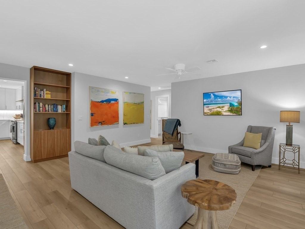 3902 Sabal Palm Dr - Photo 6 of 36