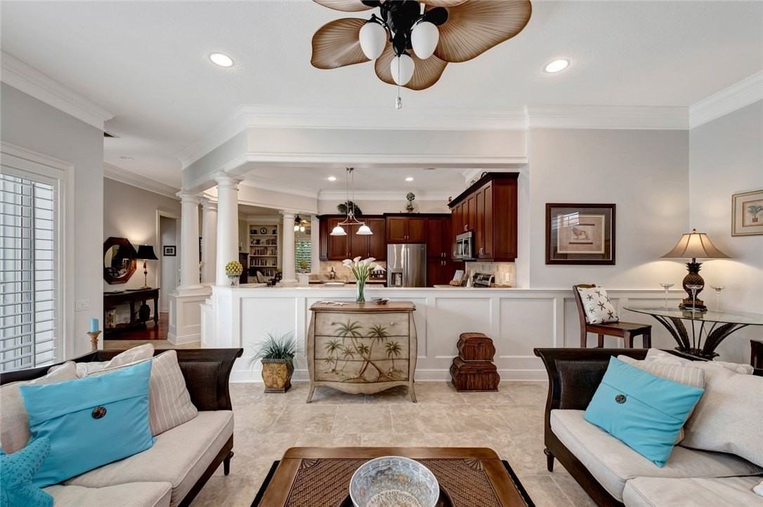 140 South Monterey Drive - Photo 7 of 36