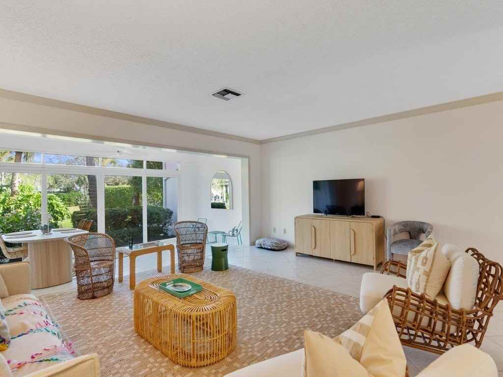 300 Harbour Dr Apt 308e #308E - Photo 3 of 36