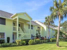 featured image of 5745 Pelican Pointe Dr Apt 4 #4