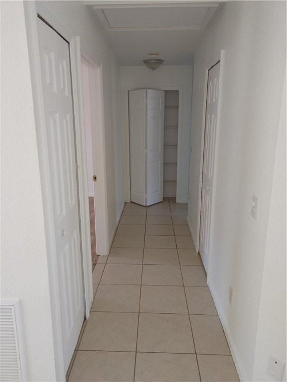 7701 Eden Rd - Photo 4 of 27