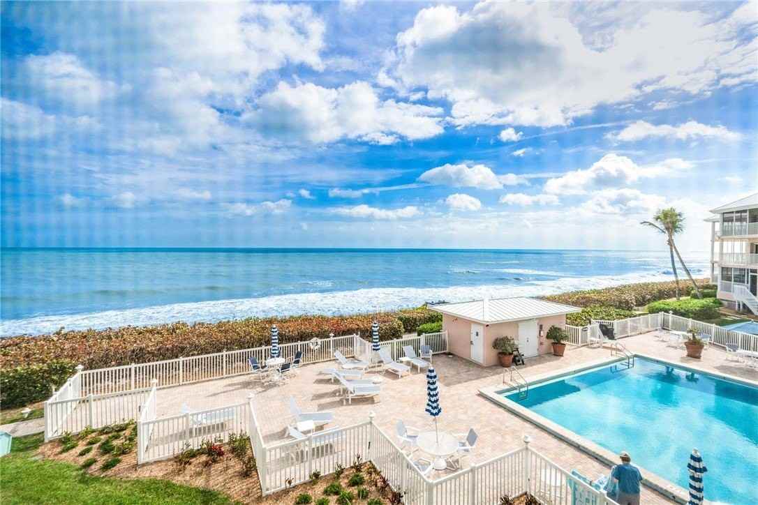 8840 S Sea Oaks Way Apt 207b #207B - Photo 3 of 36