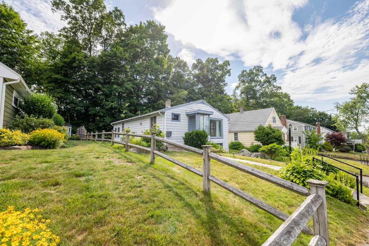 65 Sassamon Ave - Photo 2 of 22