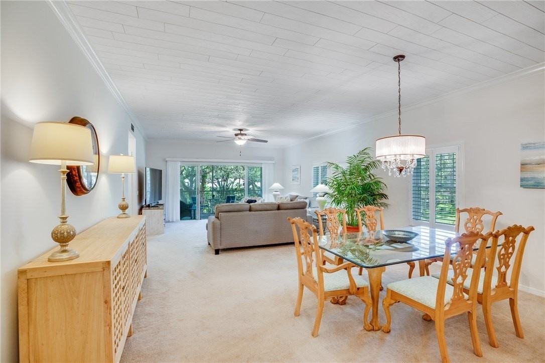 107 W Park Shores Cir Apt 28w #28W - Photo 7 of 21