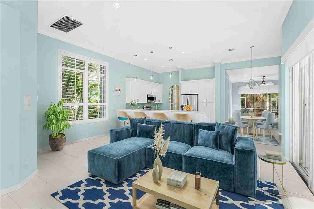 941 Island Club Square - Photo 3 of 33