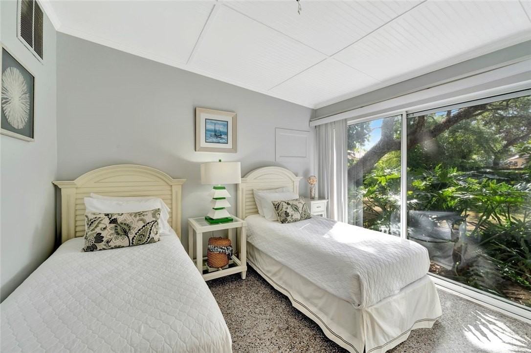 720 Lantana Ln Ste B #B - Photo 6 of 22