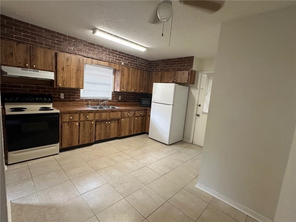 25 44th Avenue - Photo 4 of 13