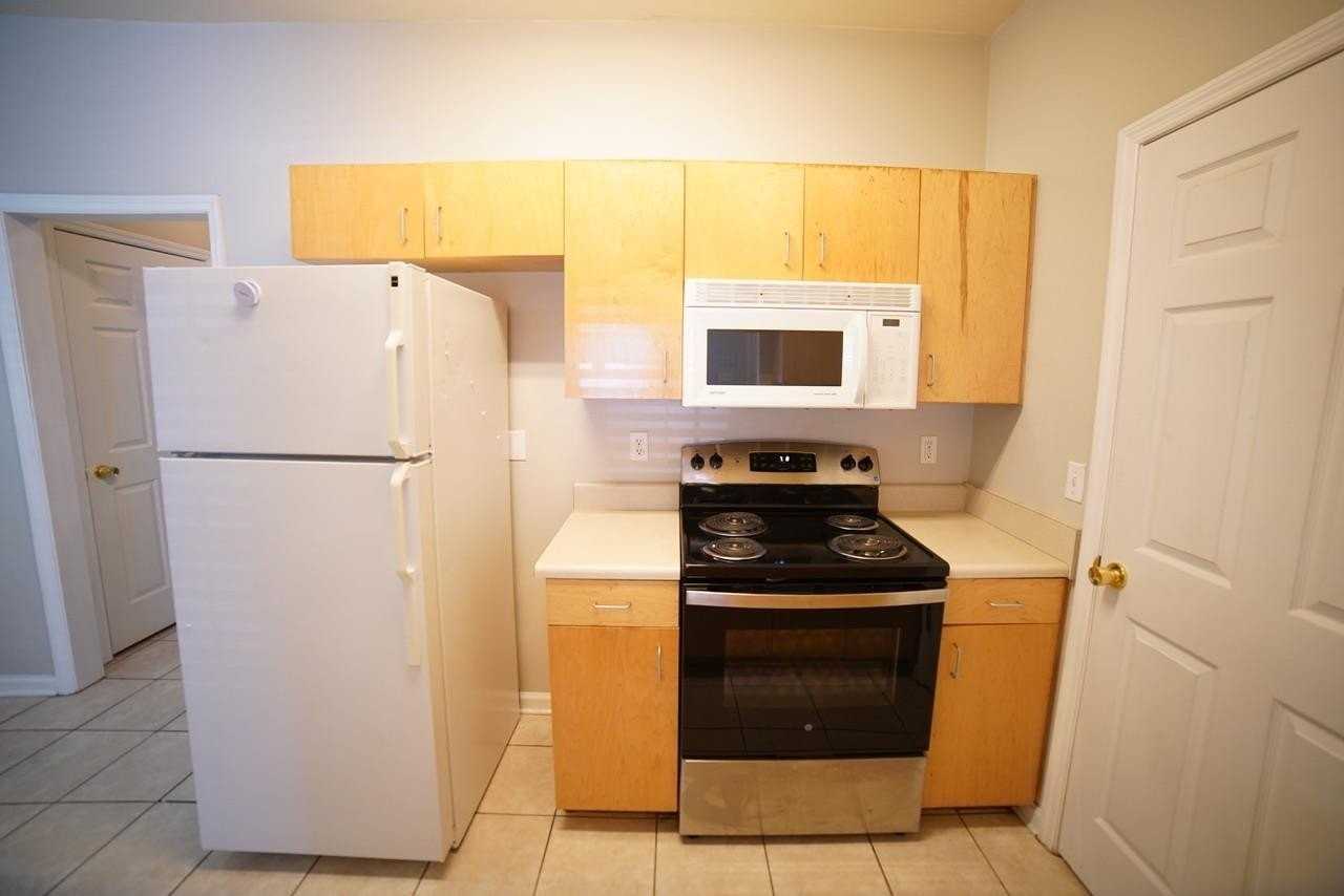 2403 Hartsfield Rd #304 - Photo 5 of 21