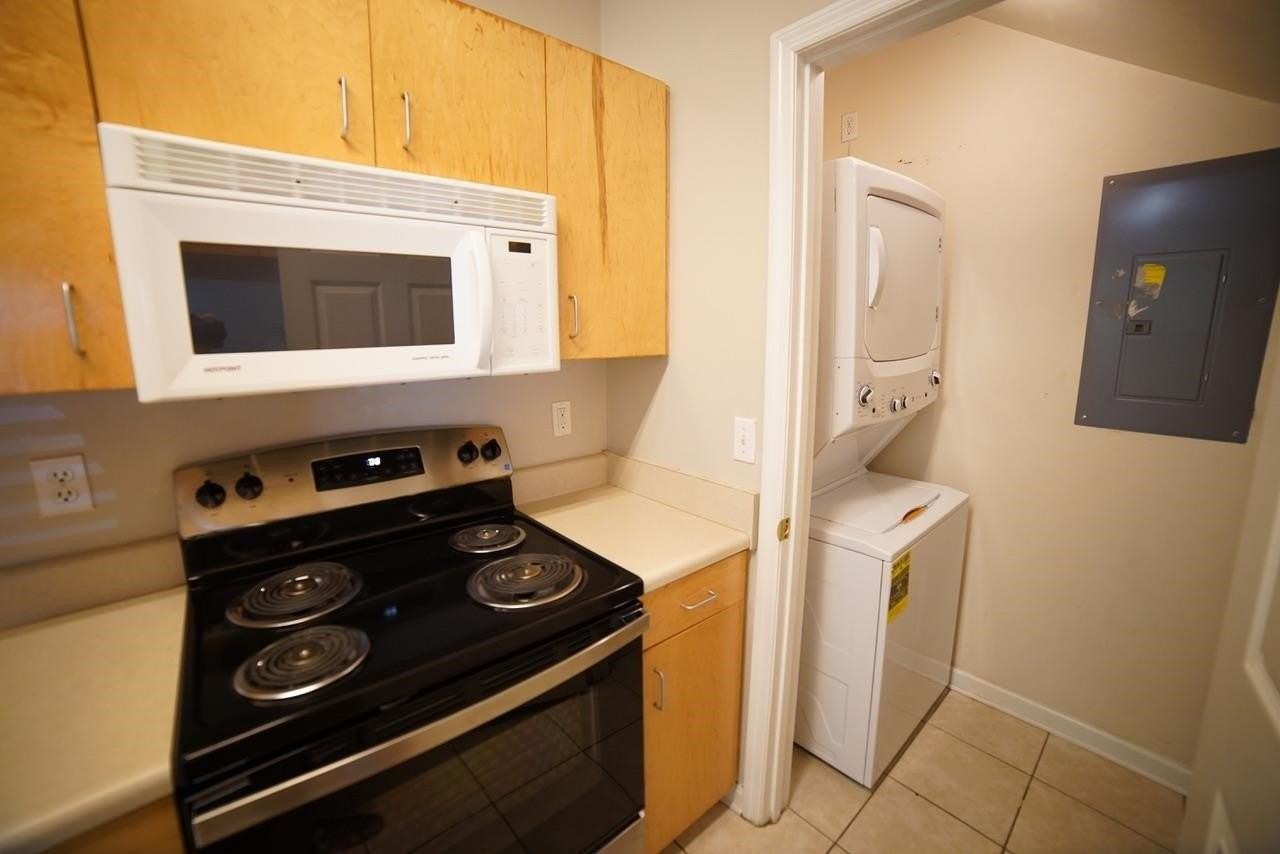 2403 Hartsfield Rd #304 - Photo 7 of 21