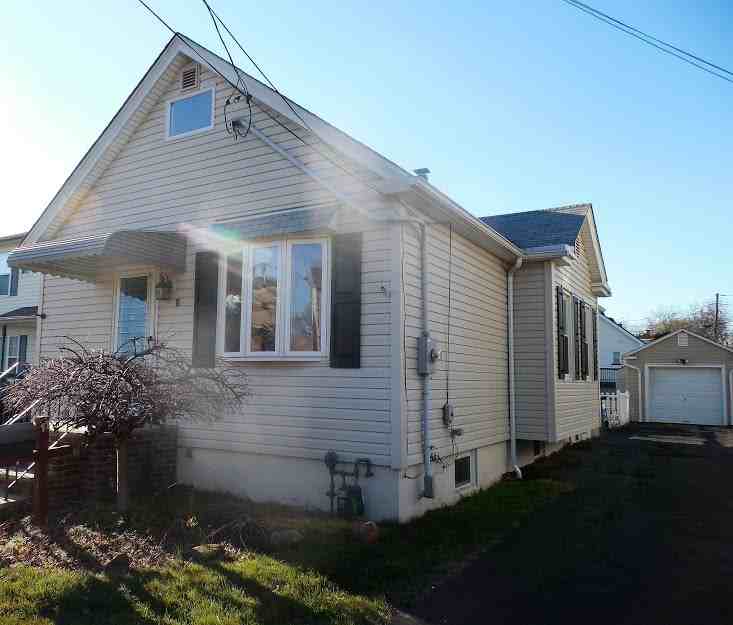 11 Grace St - Photo 2 of 22