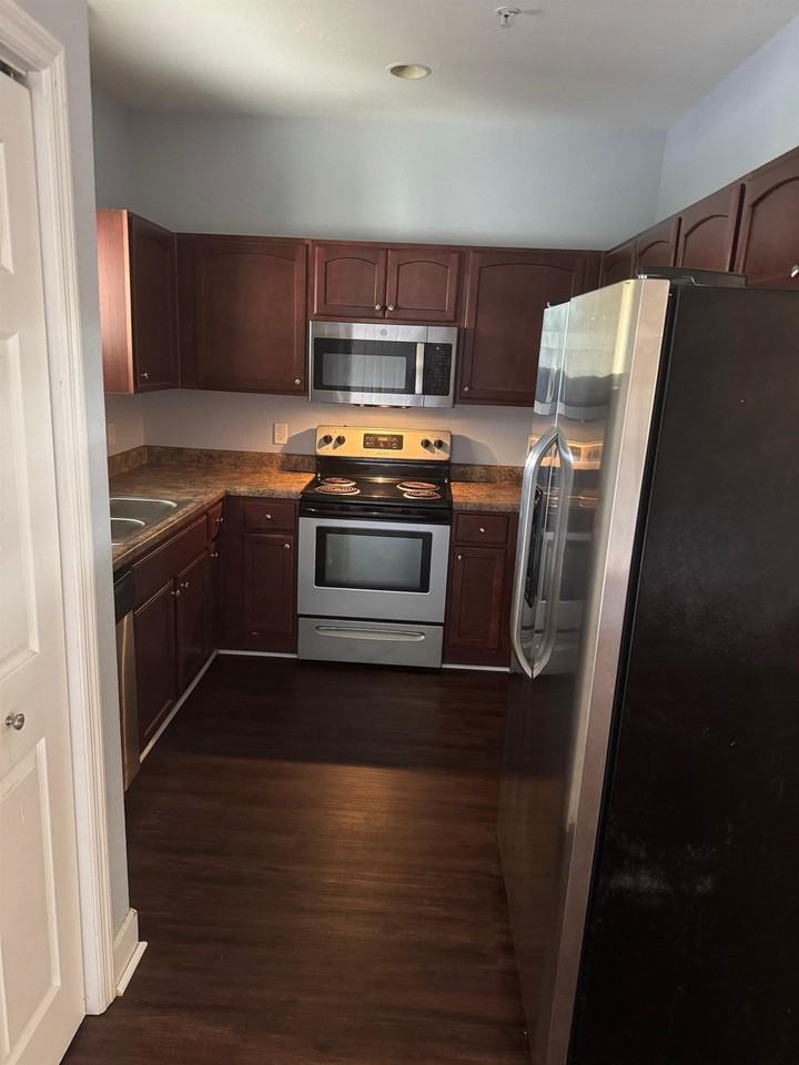 1846 Belle Vue Way #2 - Photo 6 of 19