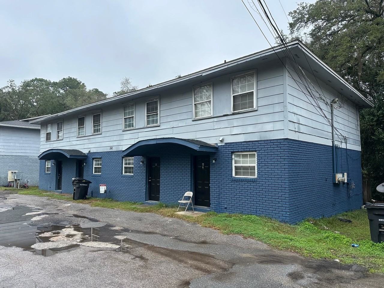 1742 Hartsfield Rd Apt B #C - Photo 2 of 8